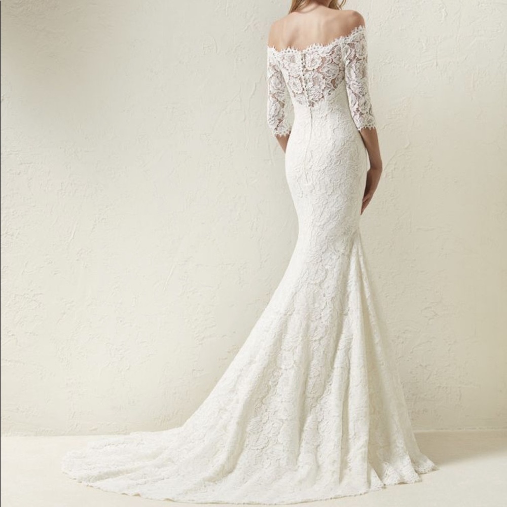 Pronovias Wedding Dress